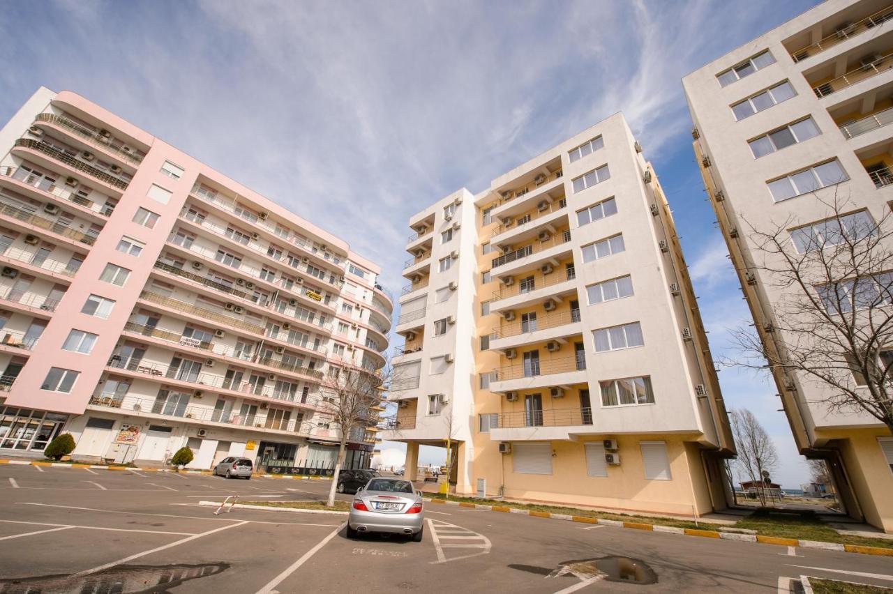 Summerland Relax Apartments Mamaia Exterior foto