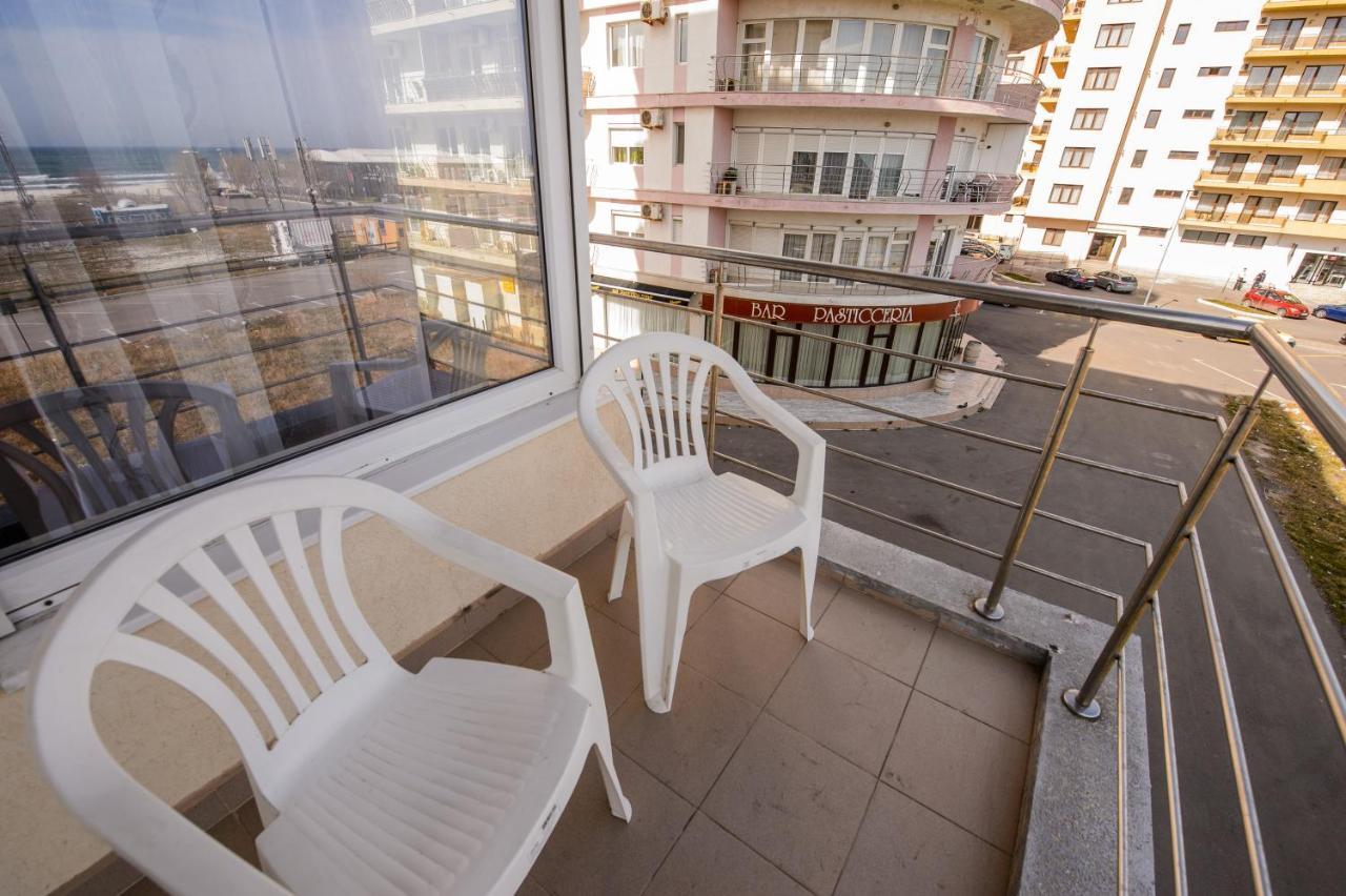 Summerland Relax Apartments Mamaia Exterior foto